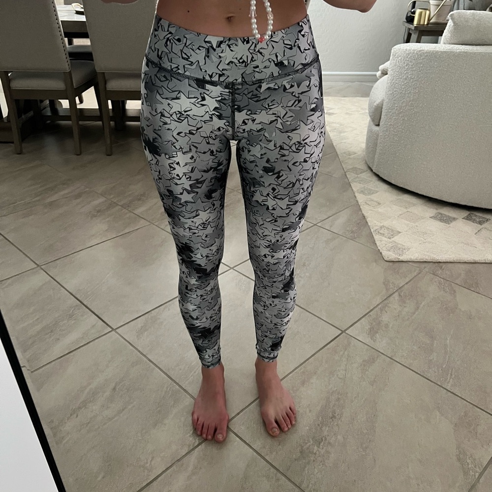 Gray and Black Marble Pattern Leggings - Picture 2 of 4